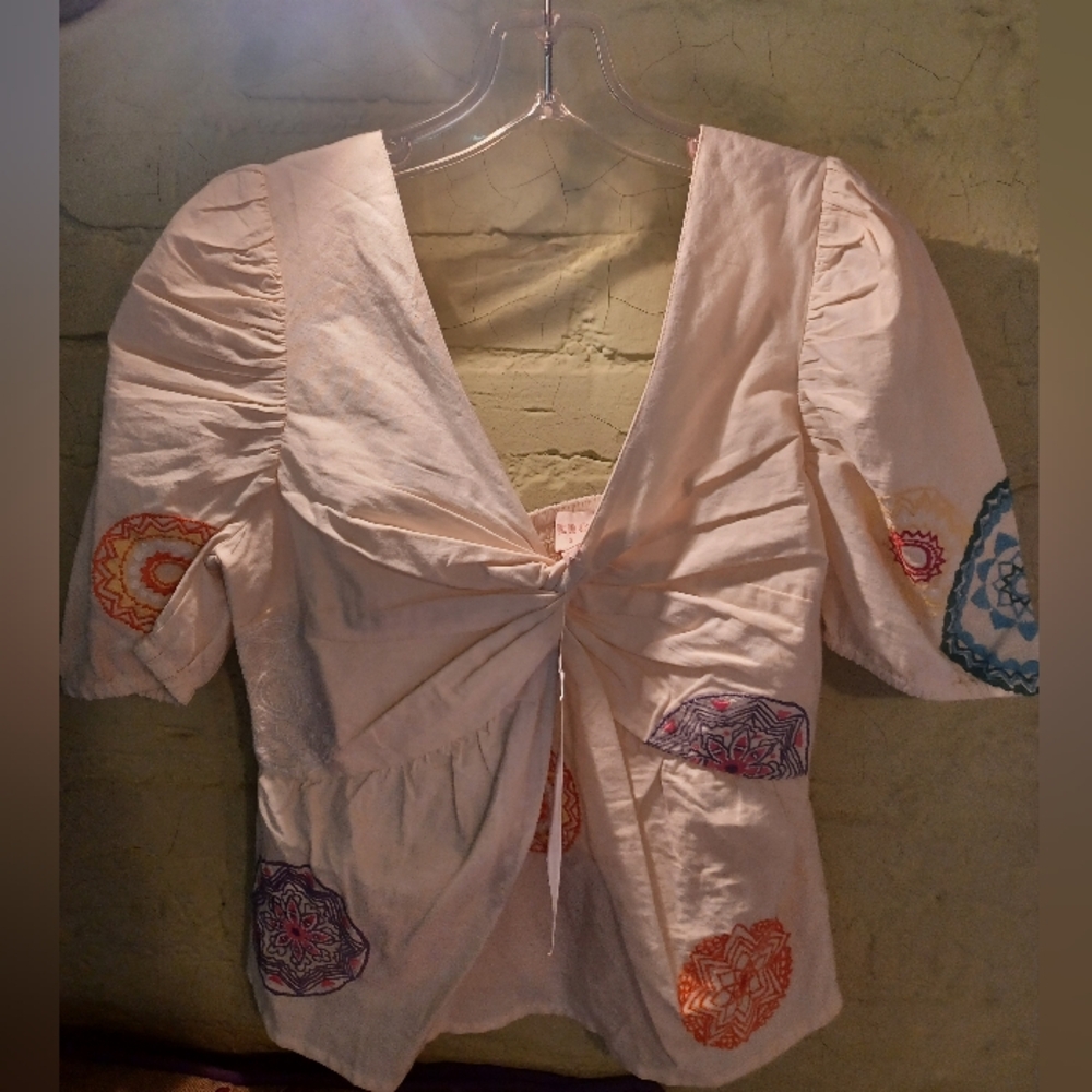 NEW ! ciebon Embroidered Cream Women's Top